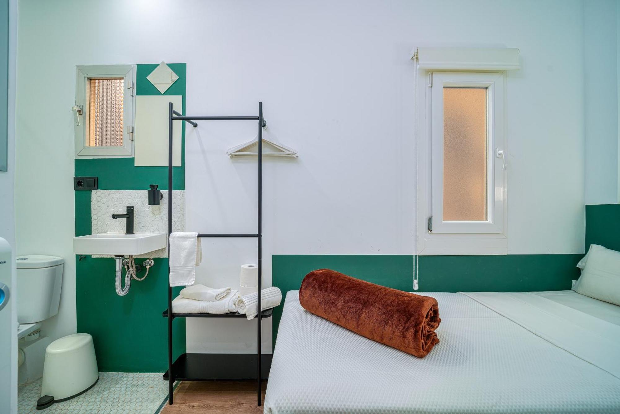 Hotel Angelitomad Madryt Zewnętrze zdjęcie