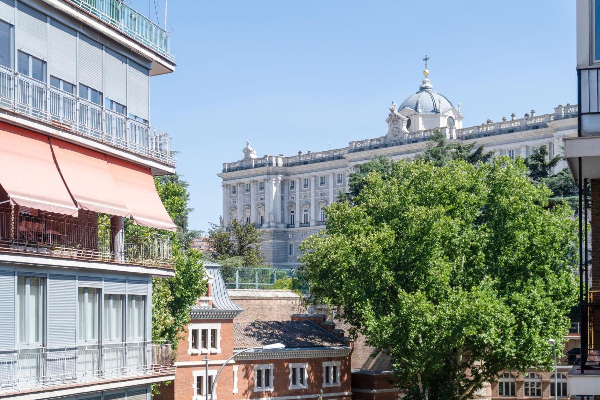 Hotel Angelitomad Madryt Zewnętrze zdjęcie