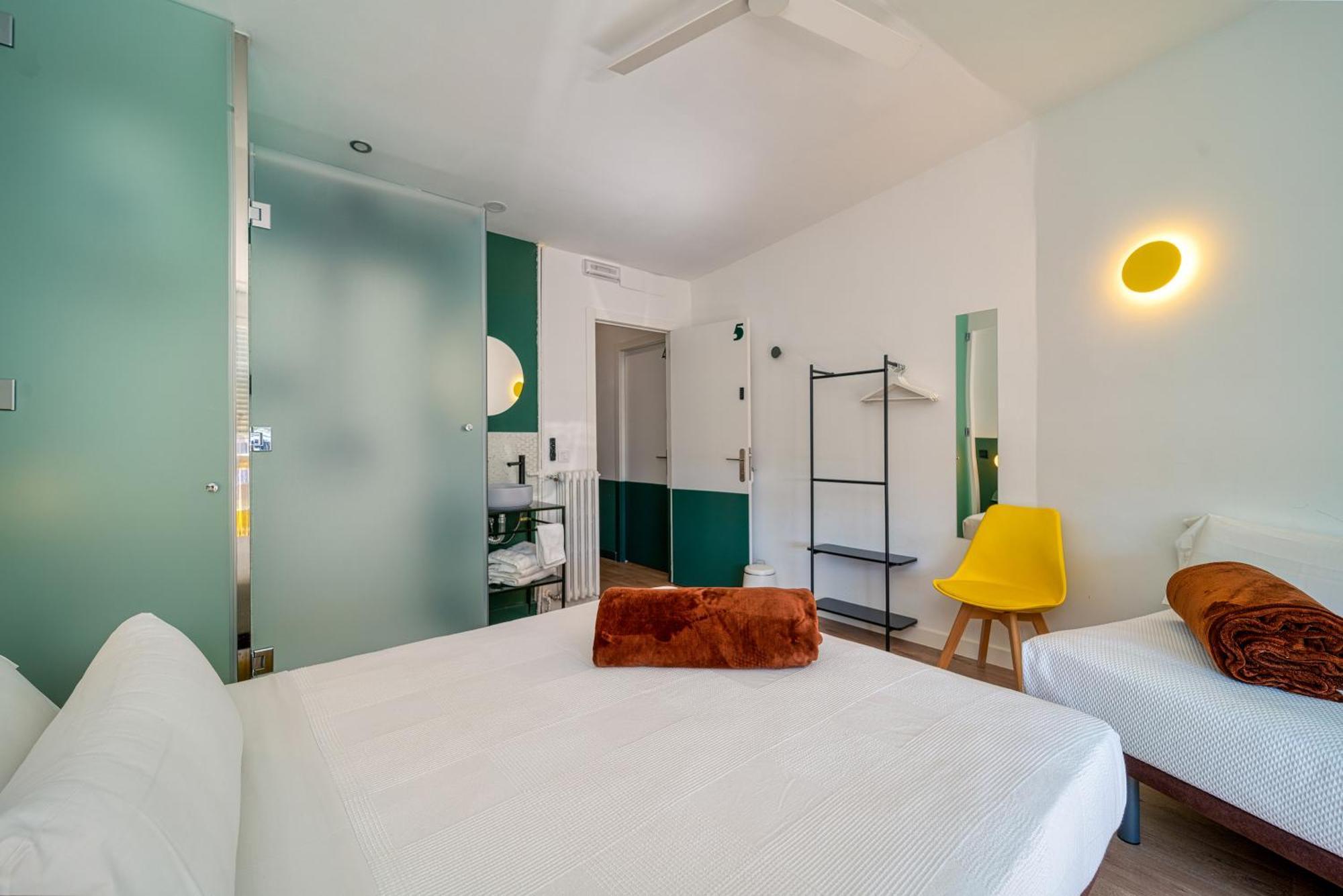 Hotel Angelitomad Madryt Zewnętrze zdjęcie