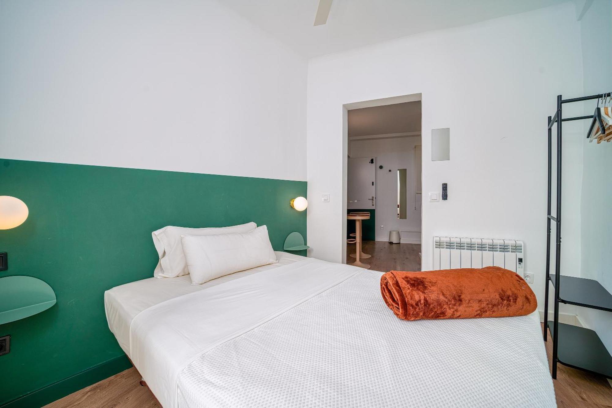 Hotel Angelitomad Madryt Zewnętrze zdjęcie
